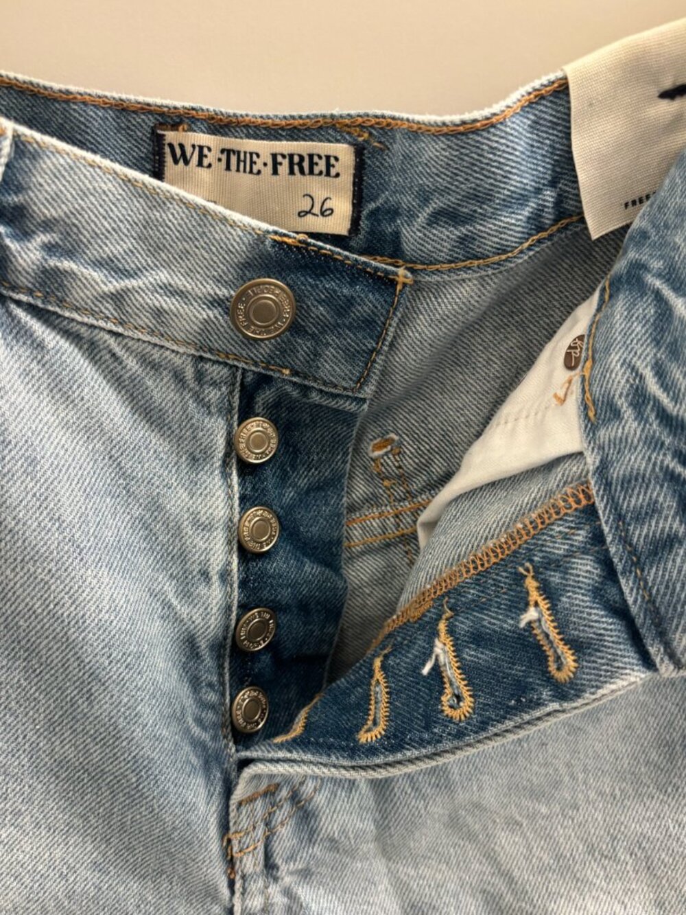 FREE PEOPLE / WE THE FREE now or never denim short size 26 NWT - Picture 4 of 5
